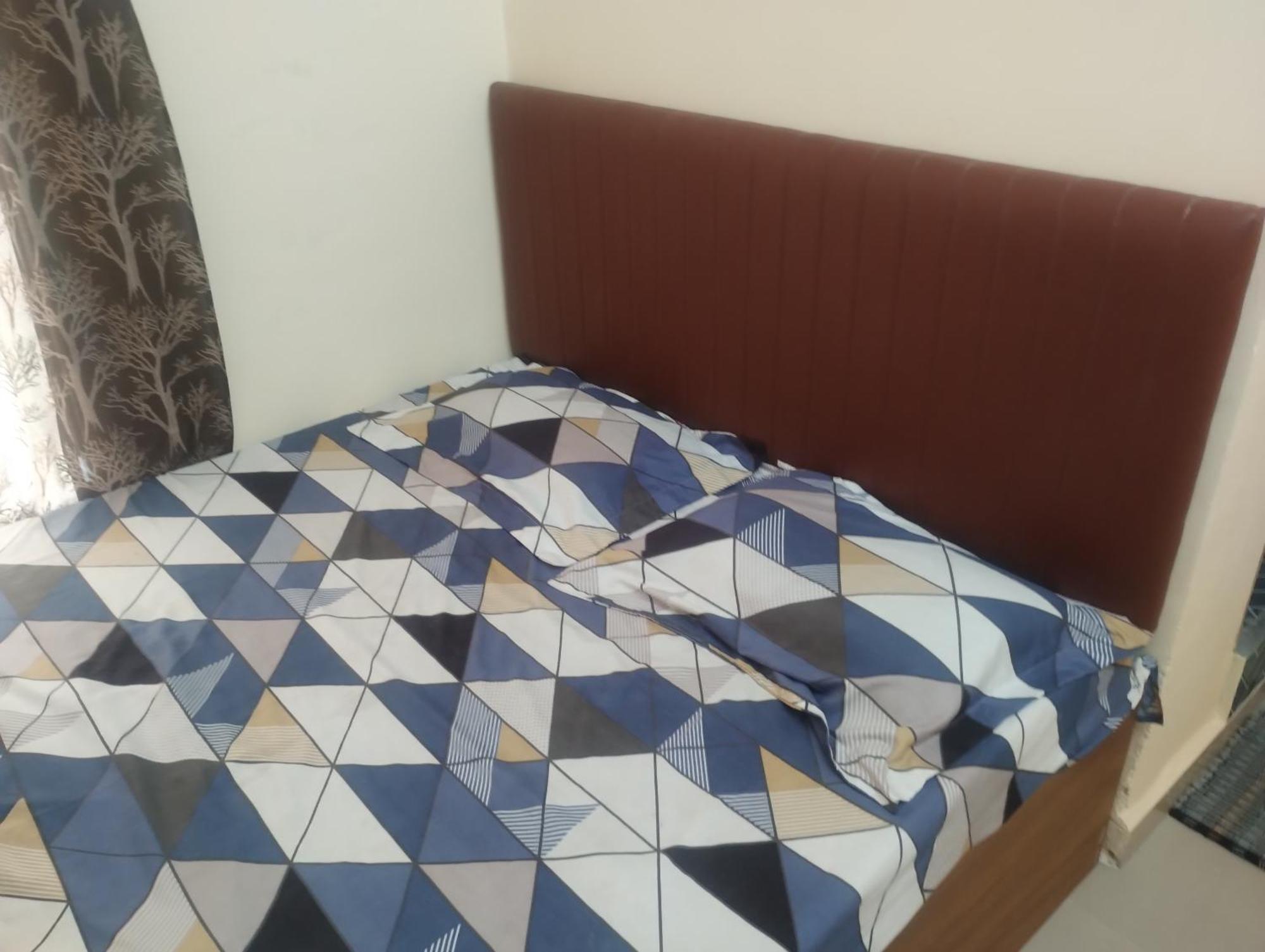 Hotel Metro Althan Szúrat Kültér fotó
